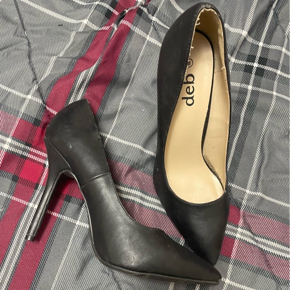 Heels - Picture 2 of 5